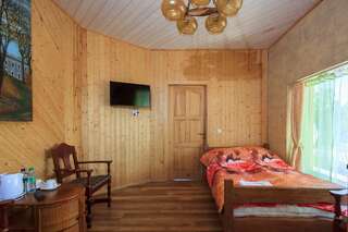 Гостевой дом Vilkdvaris Плунге Двухместный номер с 1 кроватью или 2 отдельными кроватями и собственной ванной комнатой-3